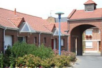 Bâtiment en brique rouge