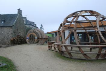 Vue de l'exterieur de l'école